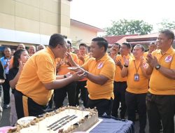 Wali Kota Sibolga Berikan Kejutan Ulang Tahun kepada Kapolres pada Peringatan Hari Bhayangkara ke-79